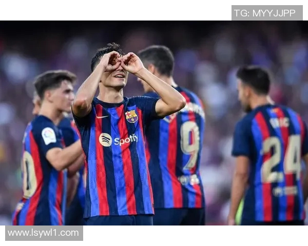 球星壁纸足球迷必备下载平台，畅享高清球员图像与精彩比赛瞬间