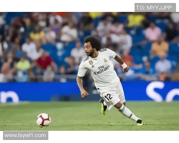 足球6号球星跳舞瞬间引热议全场掌声雷动展现别样风采 足球6号球星跳舞瞬间引热议全场掌声雷动展现别样风采